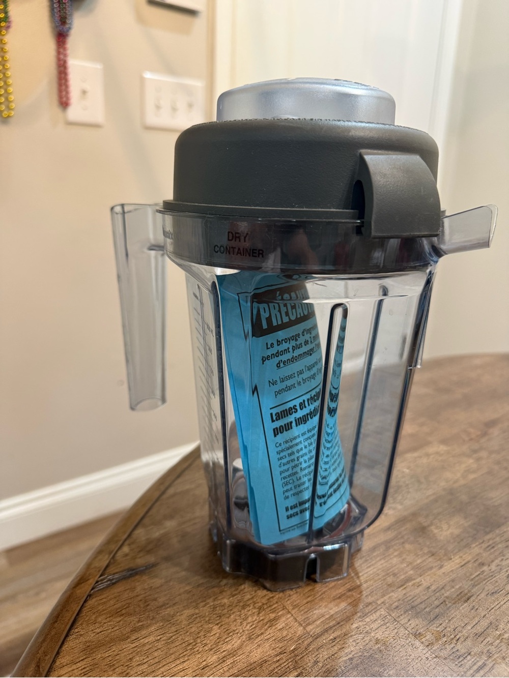 New Vitamix 32oz 4-Cups Dry Grains Container Pitcher & Lid Open Box